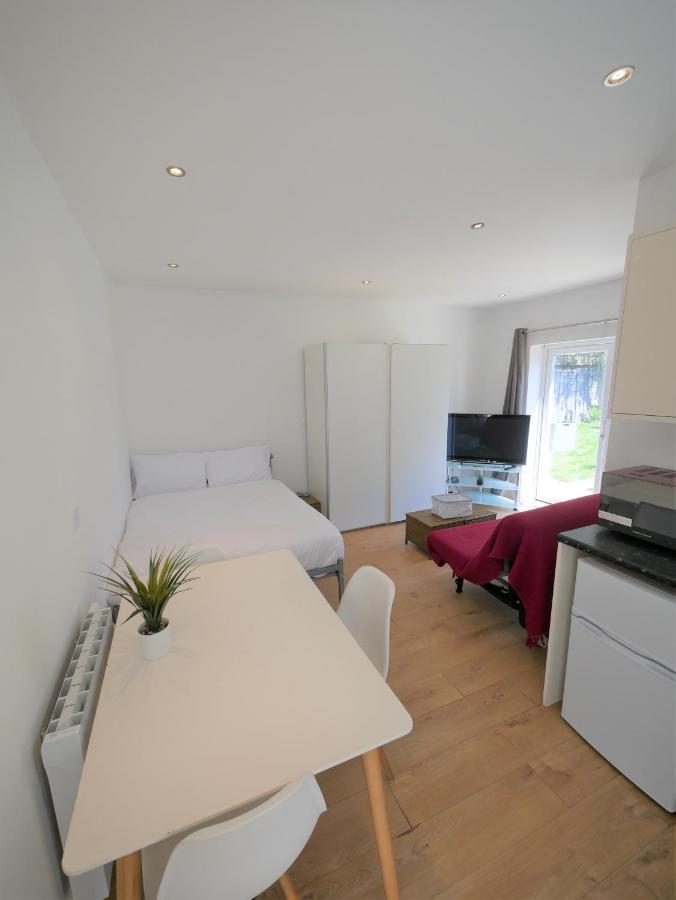 Turay Court Holiday Apartments 伯恩茅斯 外观 照片