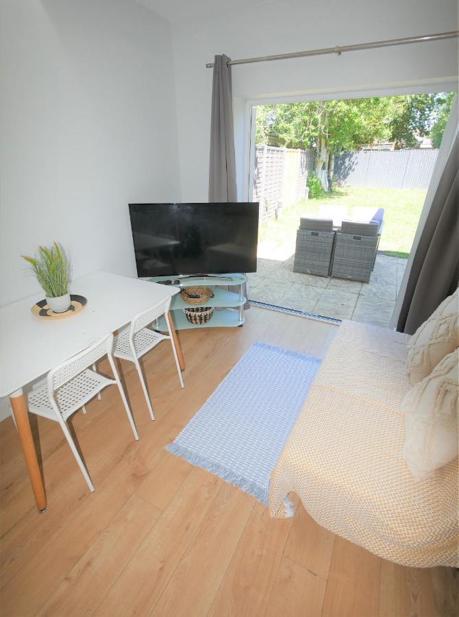 Turay Court Holiday Apartments 伯恩茅斯 外观 照片