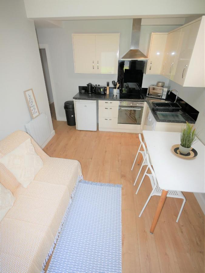 Turay Court Holiday Apartments 伯恩茅斯 外观 照片