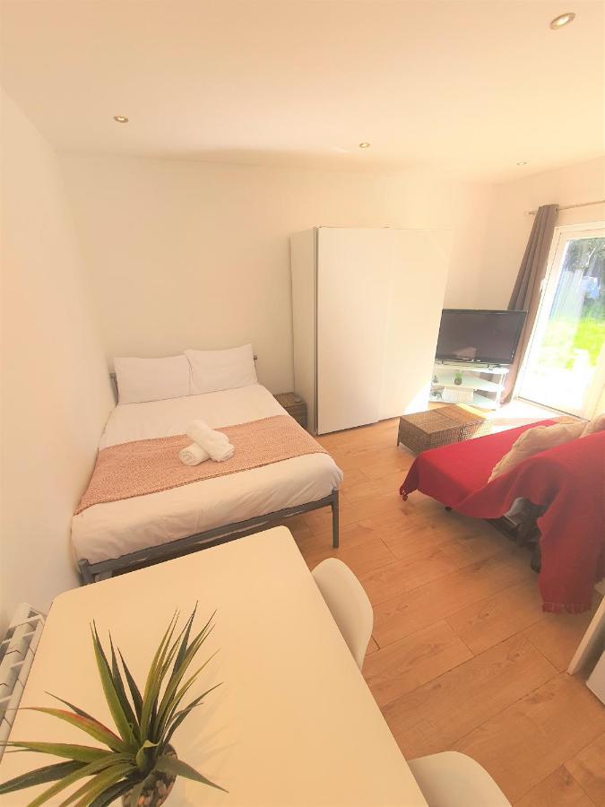 Turay Court Holiday Apartments 伯恩茅斯 外观 照片