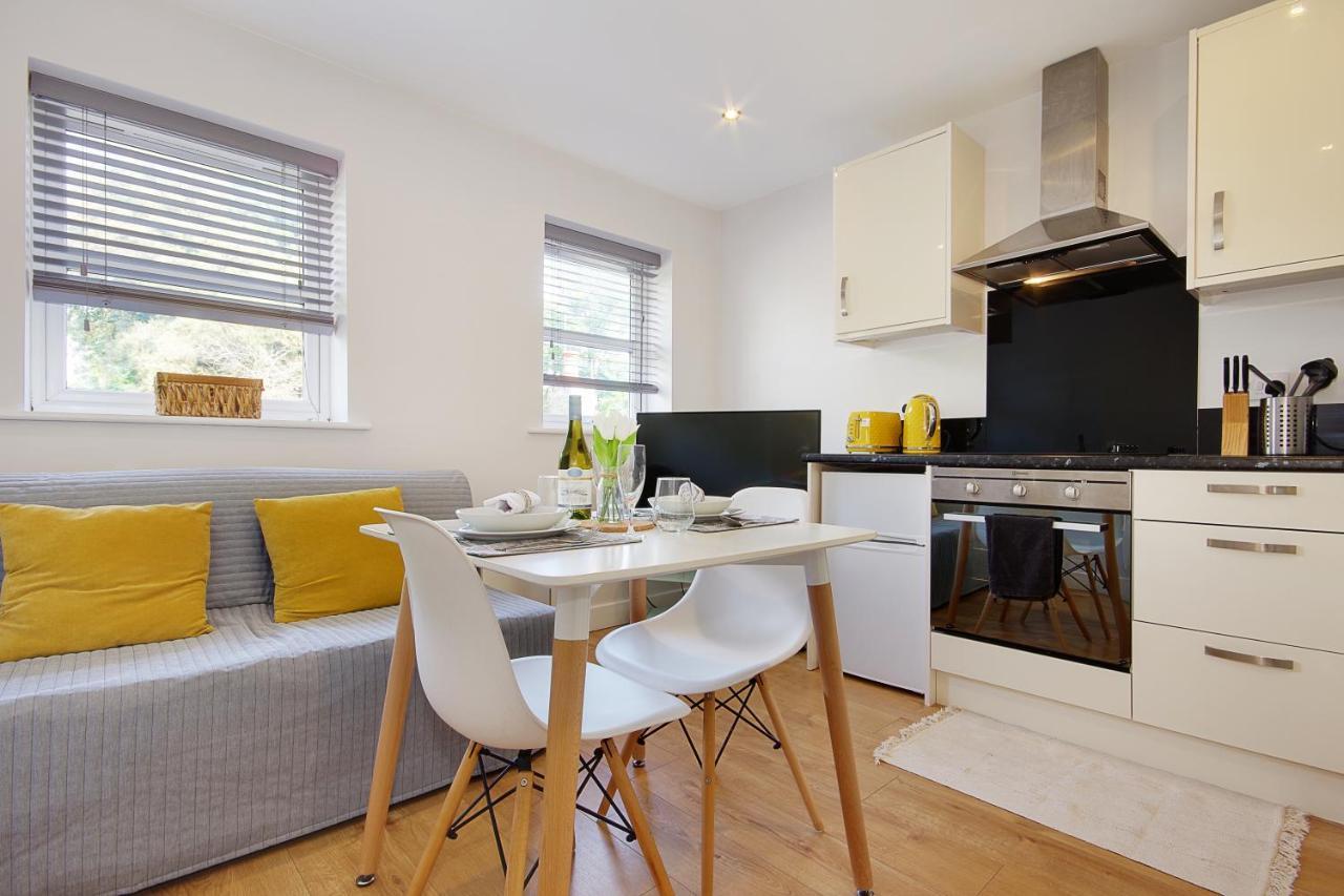 Turay Court Holiday Apartments 伯恩茅斯 外观 照片