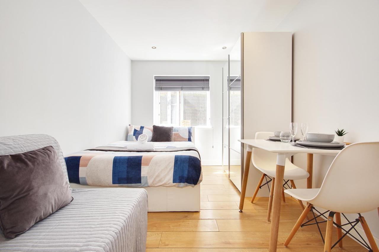 Turay Court Holiday Apartments 伯恩茅斯 外观 照片