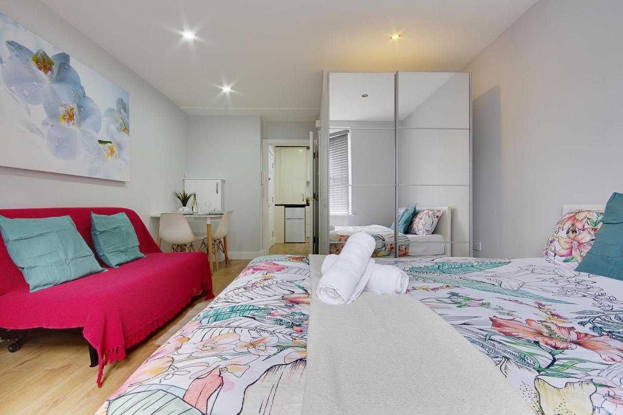 Turay Court Holiday Apartments 伯恩茅斯 外观 照片