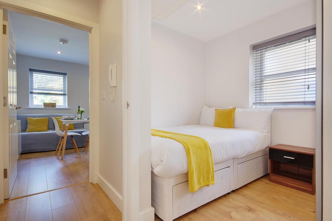 Turay Court Holiday Apartments 伯恩茅斯 外观 照片