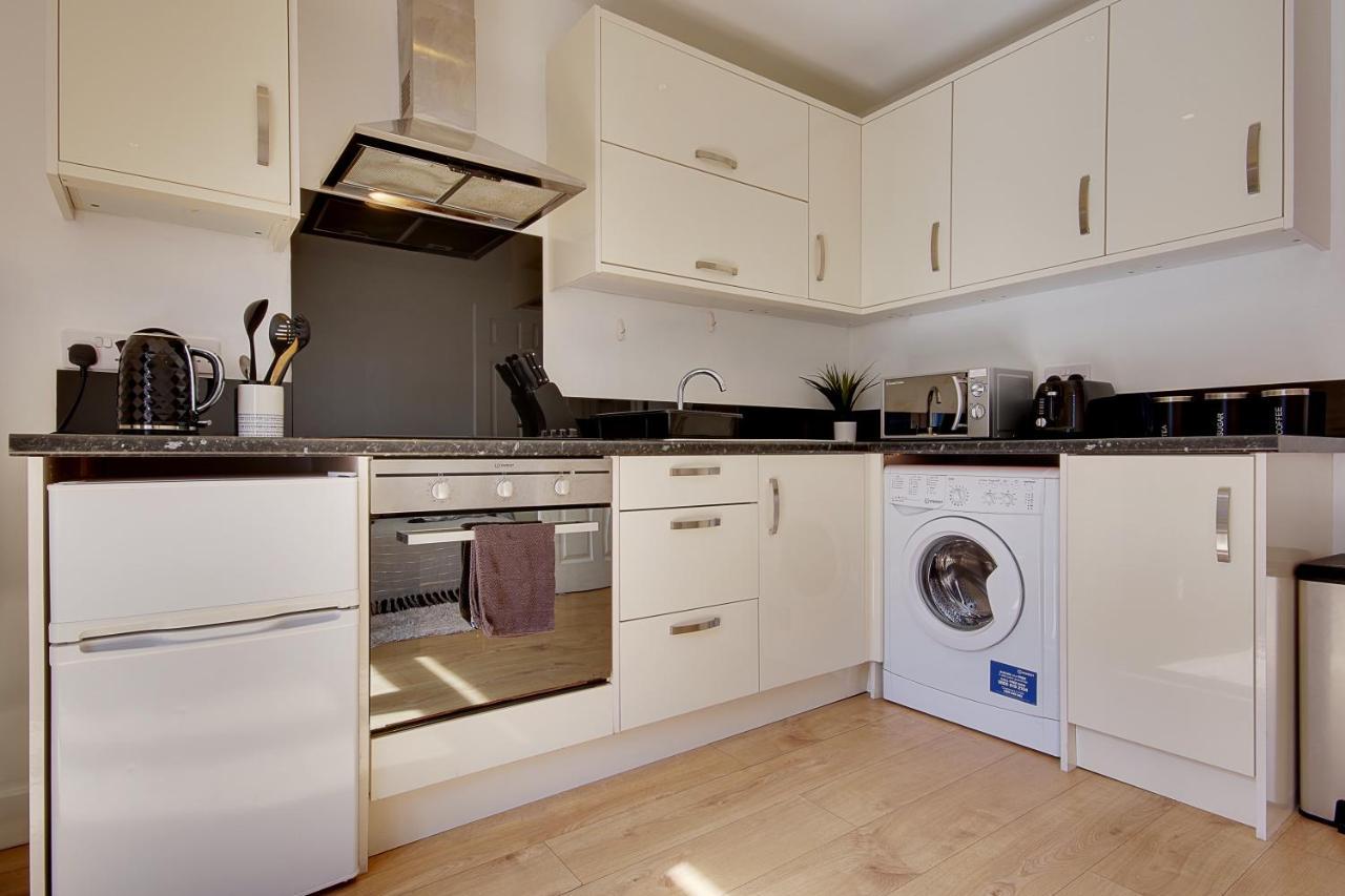 Turay Court Holiday Apartments 伯恩茅斯 外观 照片