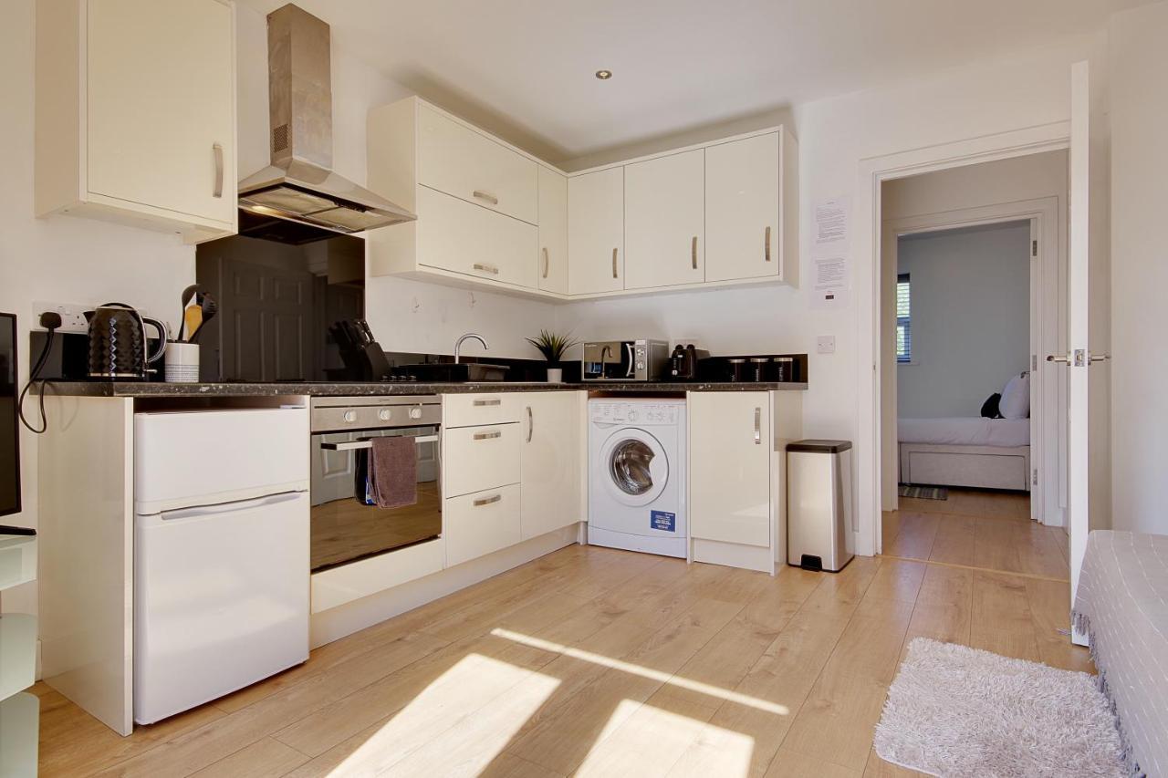 Turay Court Holiday Apartments 伯恩茅斯 外观 照片