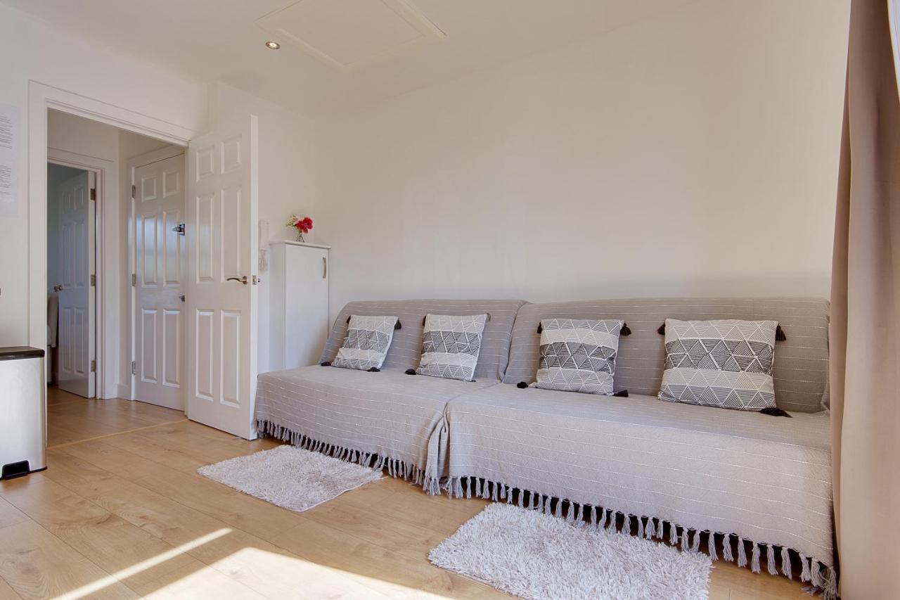 Turay Court Holiday Apartments 伯恩茅斯 外观 照片