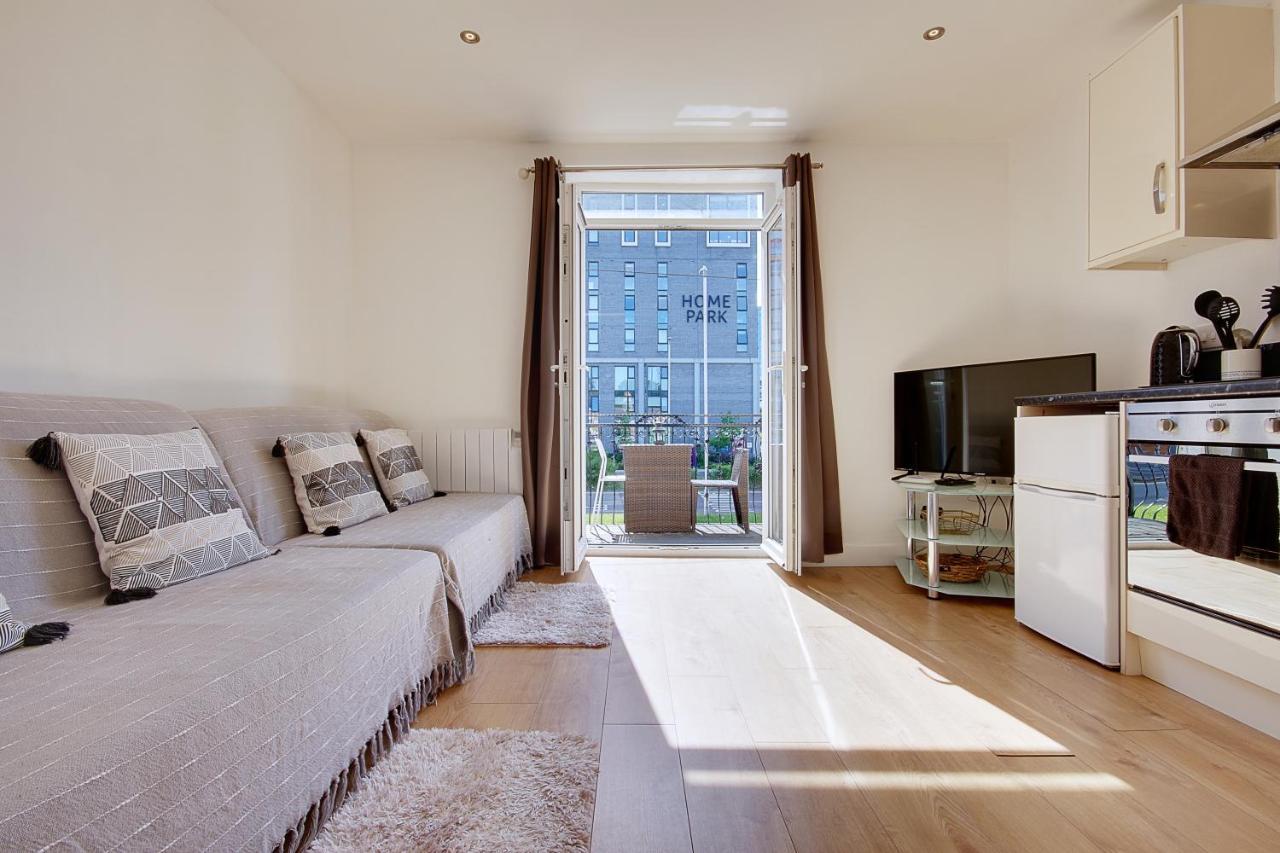Turay Court Holiday Apartments 伯恩茅斯 外观 照片