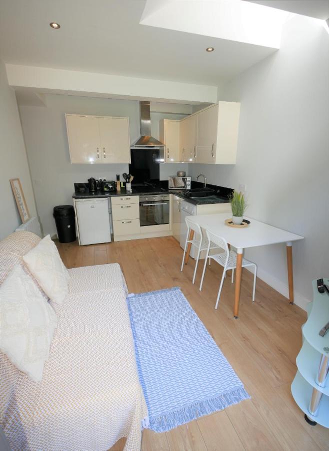 Turay Court Holiday Apartments 伯恩茅斯 外观 照片