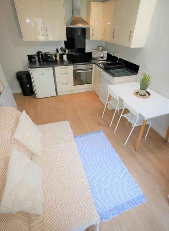 Turay Court Holiday Apartments 伯恩茅斯 外观 照片